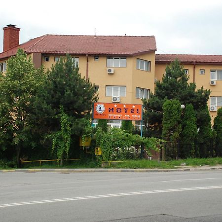Hotel Liliacul Kolozsvár Kültér fotó