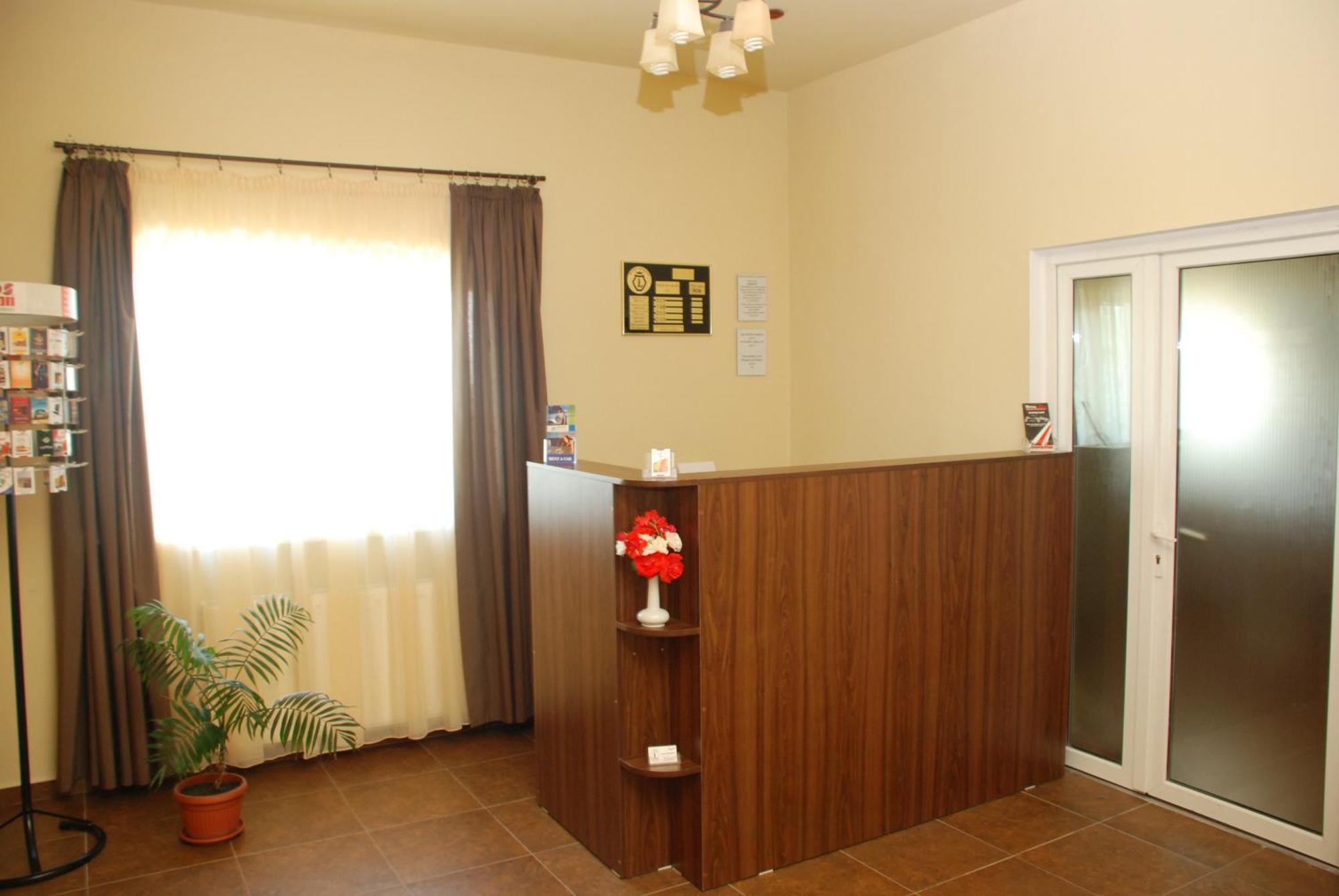 Hotel Liliacul Kolozsvár Kültér fotó