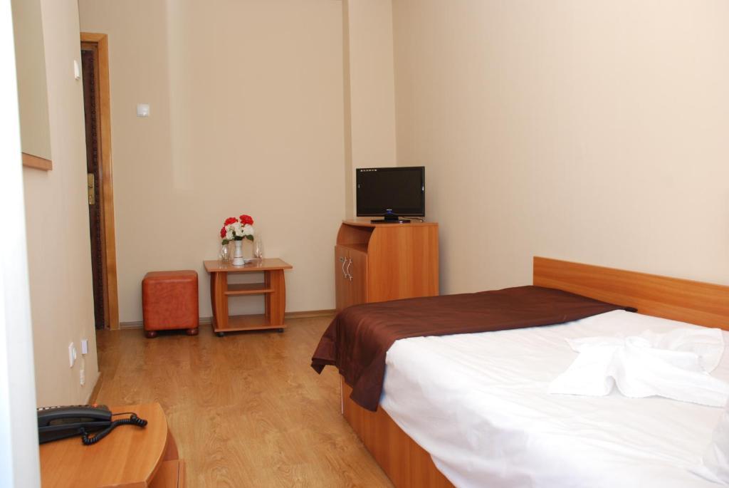 Hotel Liliacul Kolozsvár Szoba fotó