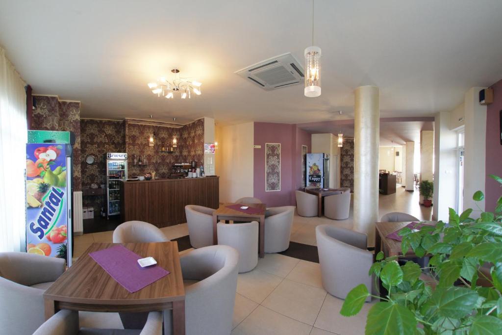 Hotel Liliacul Kolozsvár Kültér fotó